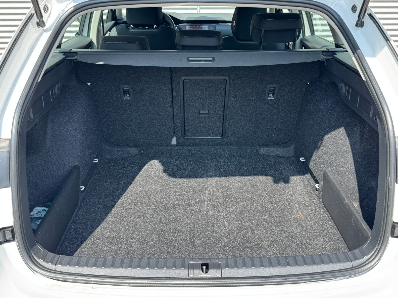 Fahrzeugabbildung SKODA Octavia Combi 1.5 TSI Climatronic Tempomat