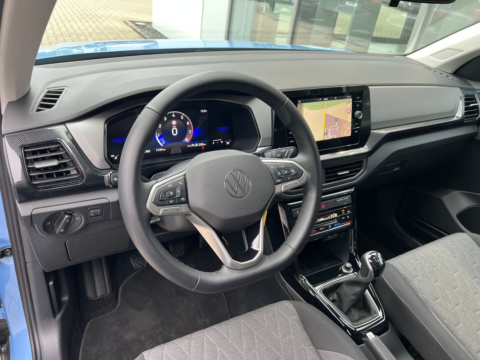 Fahrzeugabbildung Volkswagen T-Cross Life 1.0 l TSI *LED,ACC,Navi,Kamera,16''