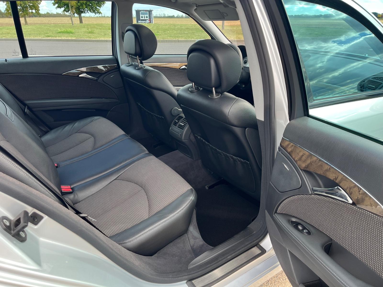 Mercedes-Benz E 220 CDI T Avantgarde 