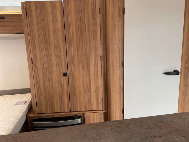 HYMER  ERIBA  HYMERCAR Touring 530 Legend Autark Mover Komfort Dusche
