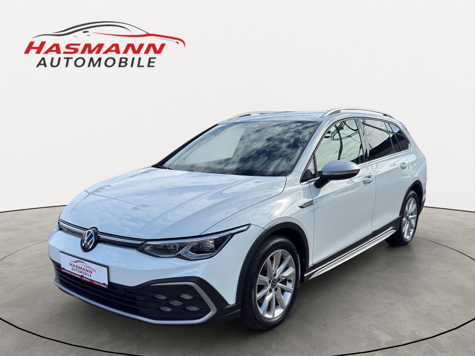Golf VIII Variant Alltrack 4Motion*NAVI*1.HAND*