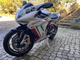 MV Agusta F3 Supersportler  - MOTORRAD VON 501 BIS 750 CCM