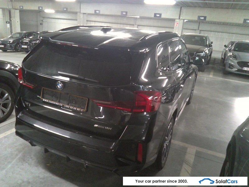 BMW X1 sDrive18i M-Sport Aut. LED LC-Pro Ambient Na imagem 3