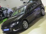 Audi A4 Avant 40 TFSI 2.0 quatt S tronic advanced Nav - Audi A4 mit Benzin-Antrieb: Kombi, Automatik