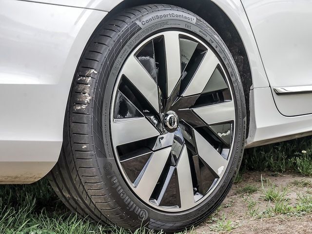 Volvo V90 Kombi T6 Core Recharge Plug-In Hybrid AWD V9 foto 5