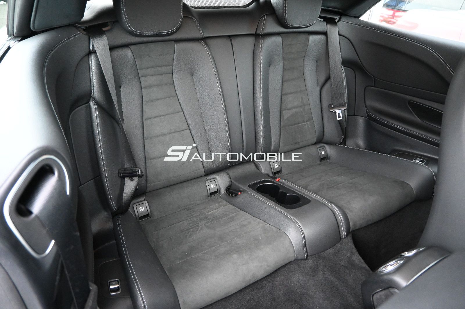 Fahrzeugabbildung Mercedes-Benz E 220 d Cabrio 2x AMG °ACC°STANDHEIZUNG°8-FACH°