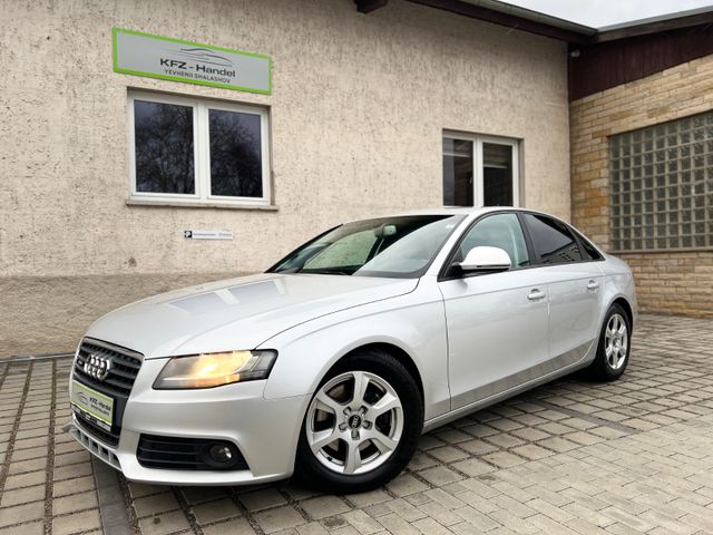 Audi A4 Lim. Attraction 2.0 Benzin