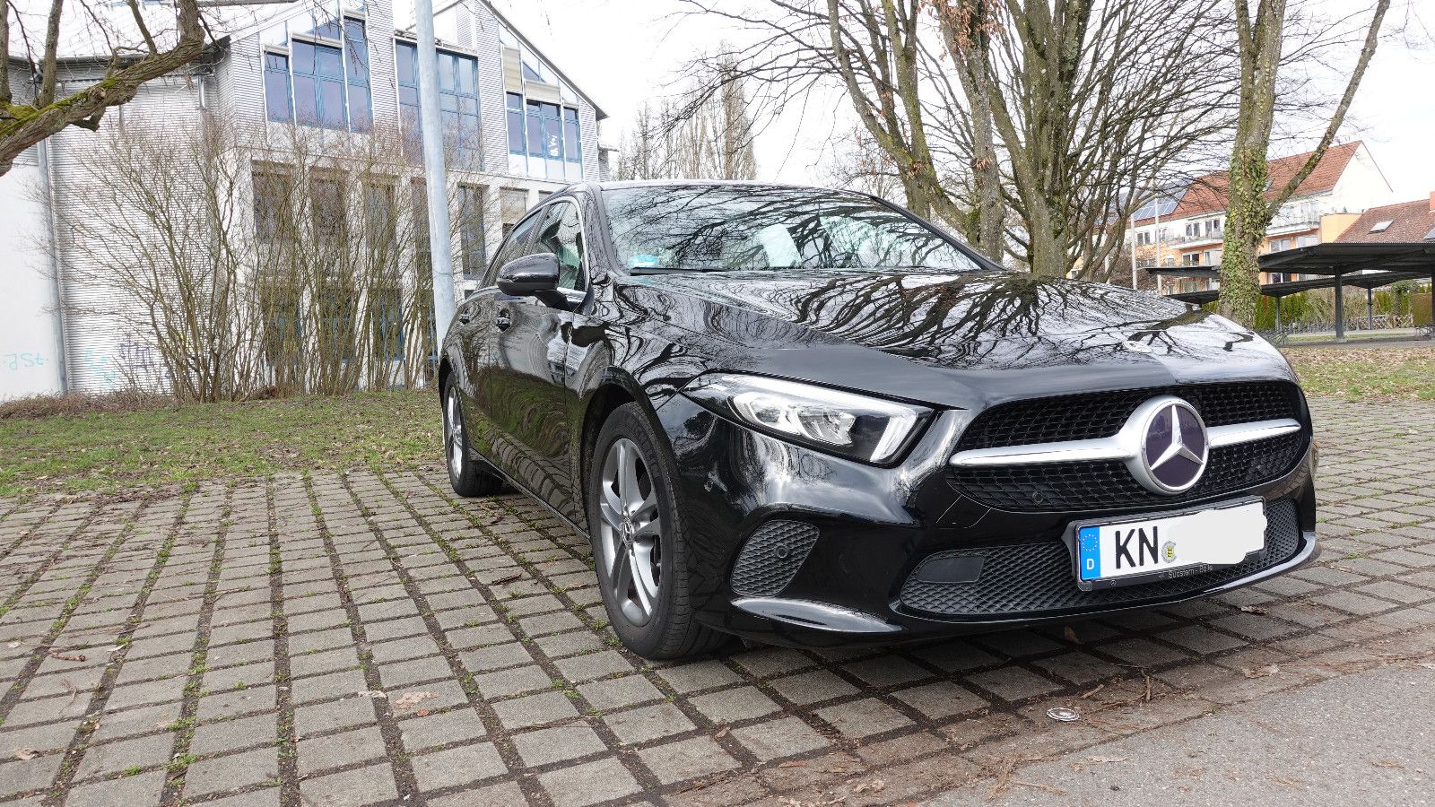 MERCEDES-BENZ A 200 - Panorama - Navigation - Winterreifen 