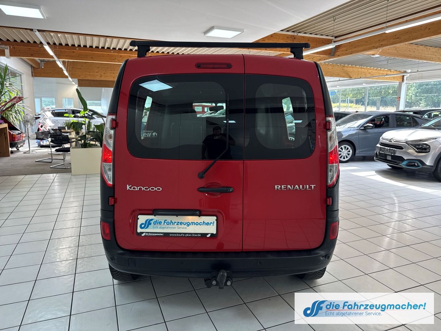 Fahrzeugabbildung Renault Kangoo Rapid Extra Fahrerprofil Tel.-Vorb. PDC B