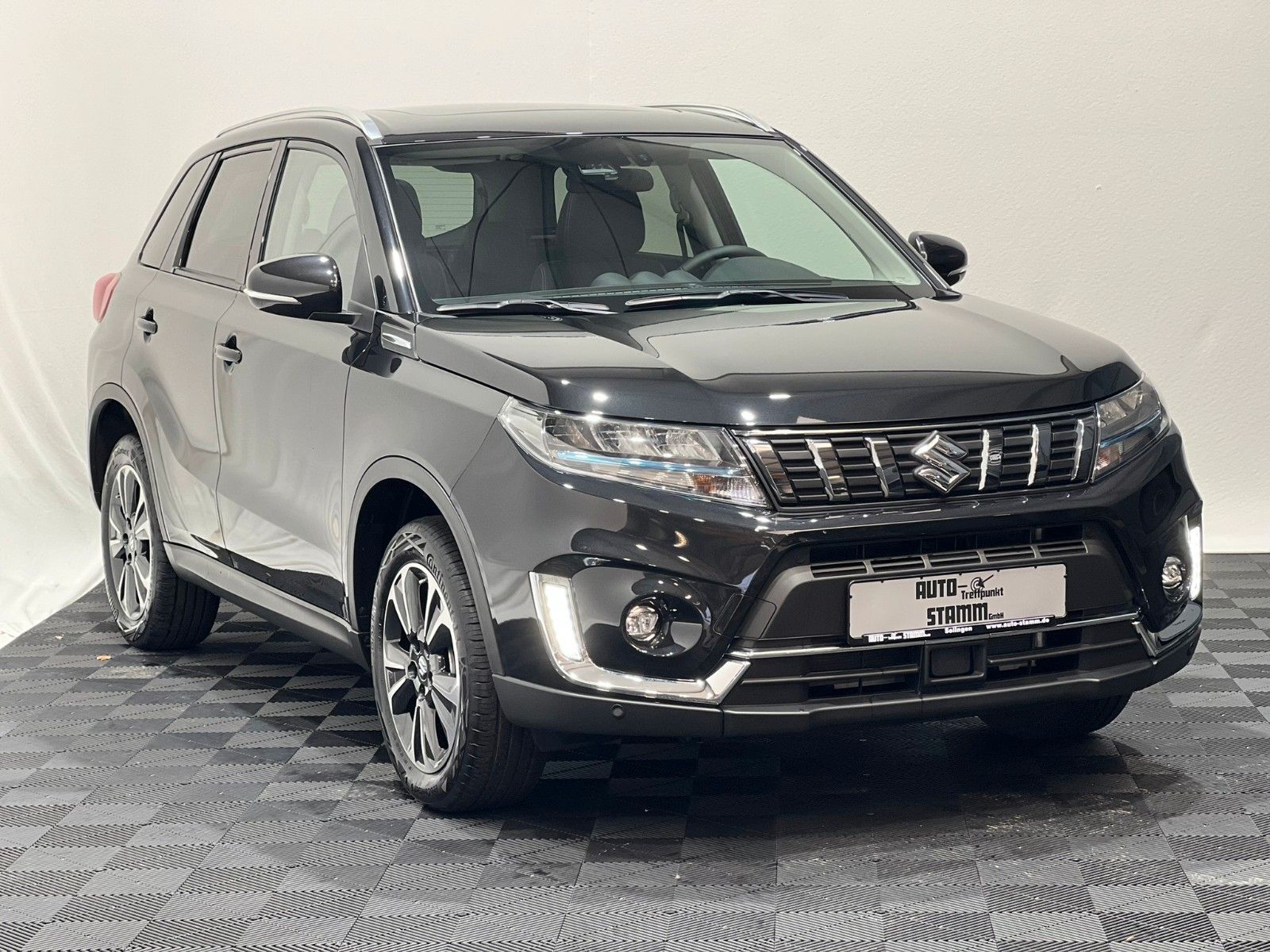 Fahrzeugabbildung Suzuki Vitara  1.5 DUALJET HYBRID AGS Comfort+