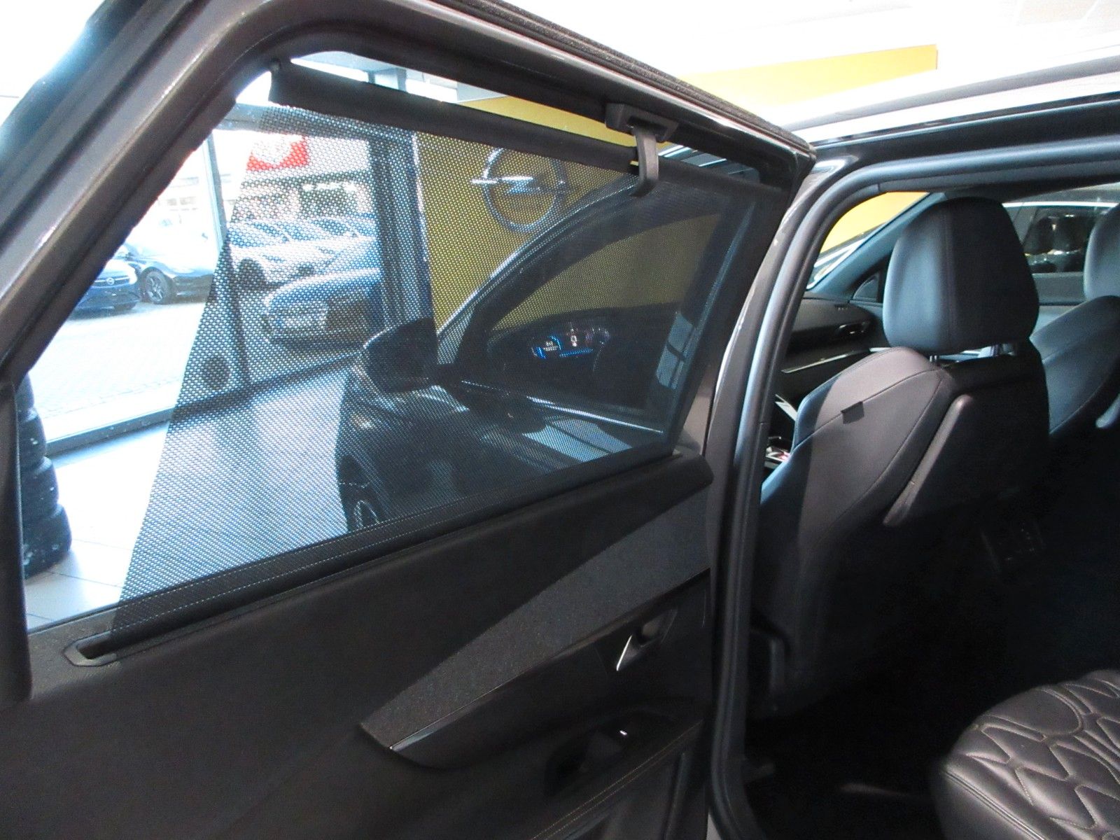 Fahrzeugabbildung Peugeot 5008 GT-LINE 1.5D LED/SHZ/VOLLLEDER/360°CAM