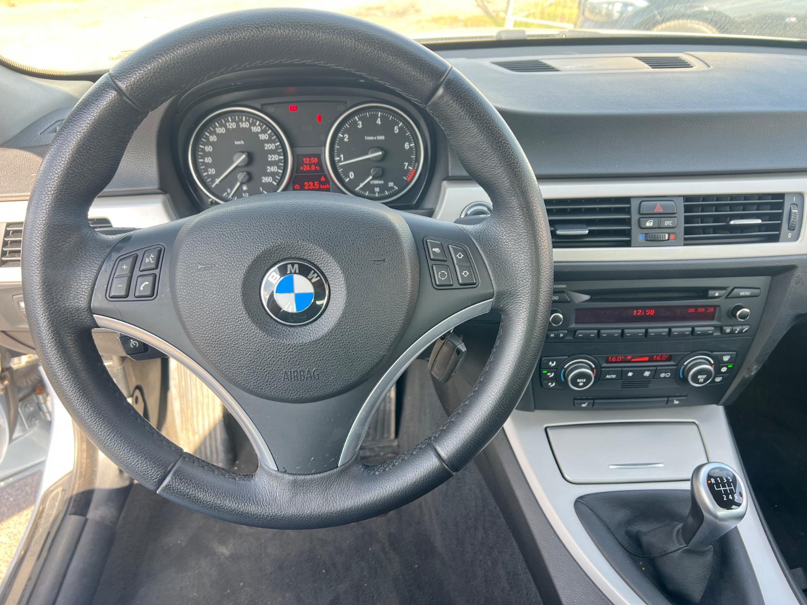 BMW 330i