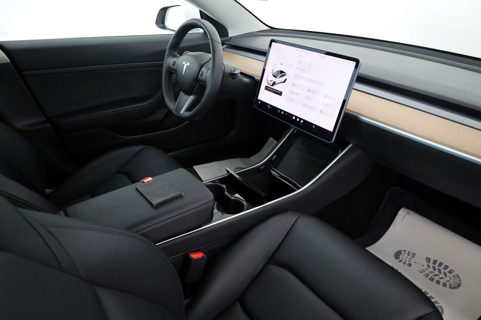Fahrzeugabbildung Tesla Model 3 Standard Range Plus,Leder,Kamera,SH,Pano
