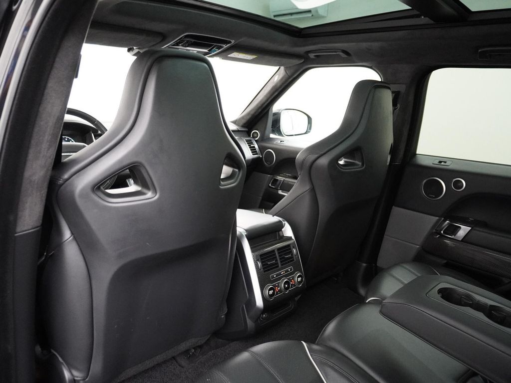 Land Rover Range Rover Sport 5.0 V8 Supercharged SVR