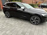 Volvo XC60 D5 AWD R Design R  Top Austattung - Volvo XC60 in Duisburg