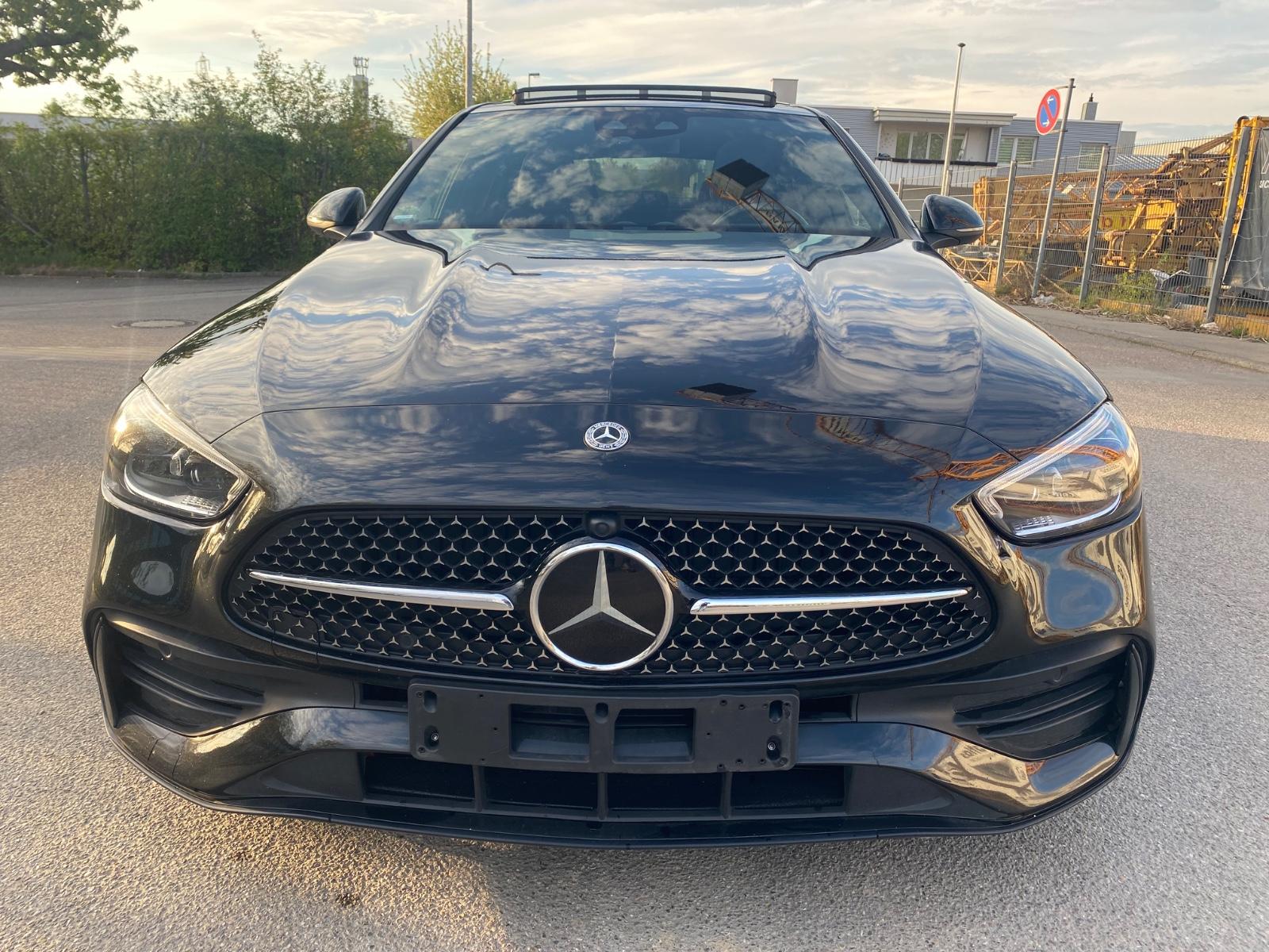 Mercedes-Benz C 180 AMG Line,Pan,Dist,LED,PDC,Night Paket