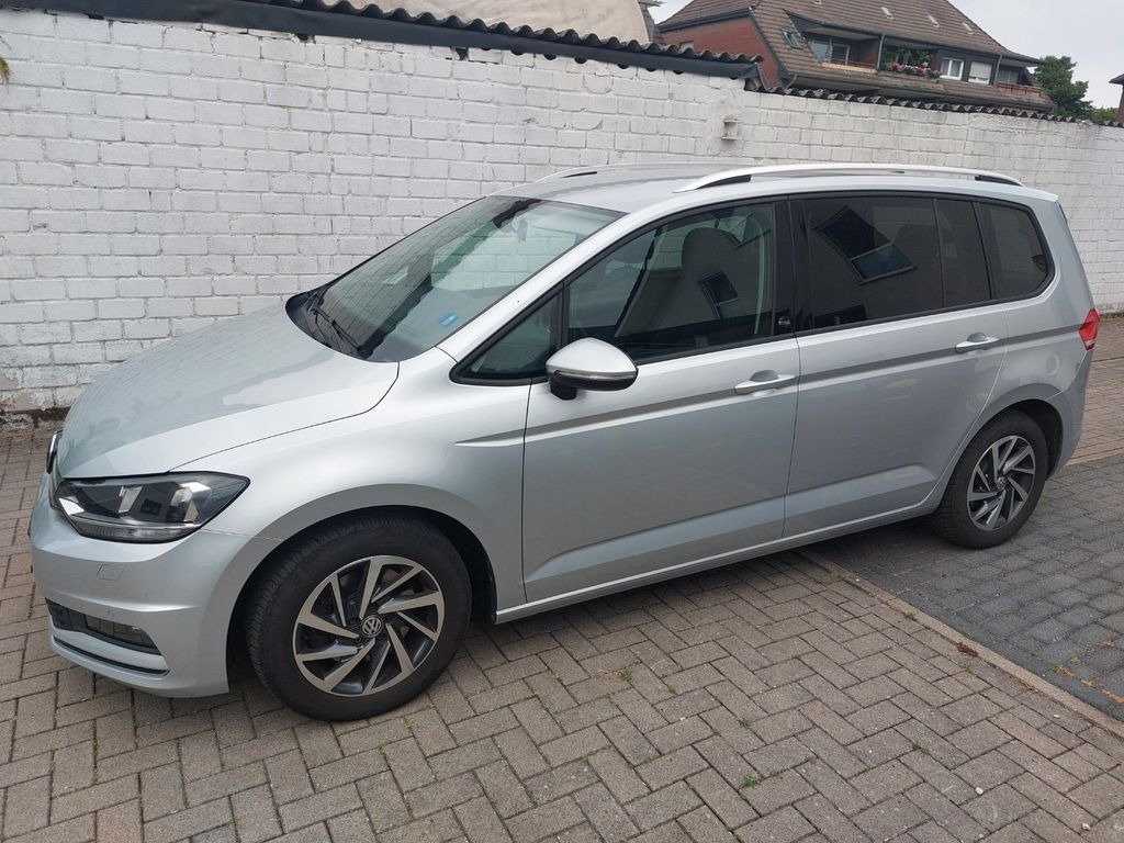 Image of Volkswagen Touran