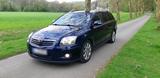 Toyota Avensis T25  blau metallic - Toyota Avensis aus 2008: Kombi