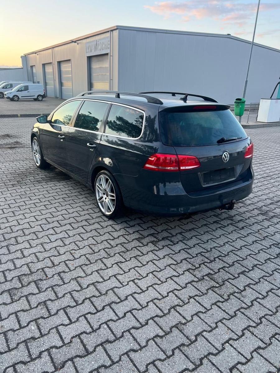 Volkswagen Passat 2011 — photo 5