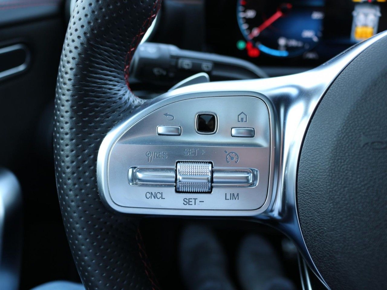 Fahrzeugabbildung Mercedes-Benz CLA 200 Shooting Brake AMG Line *MB Gar. 07/26*