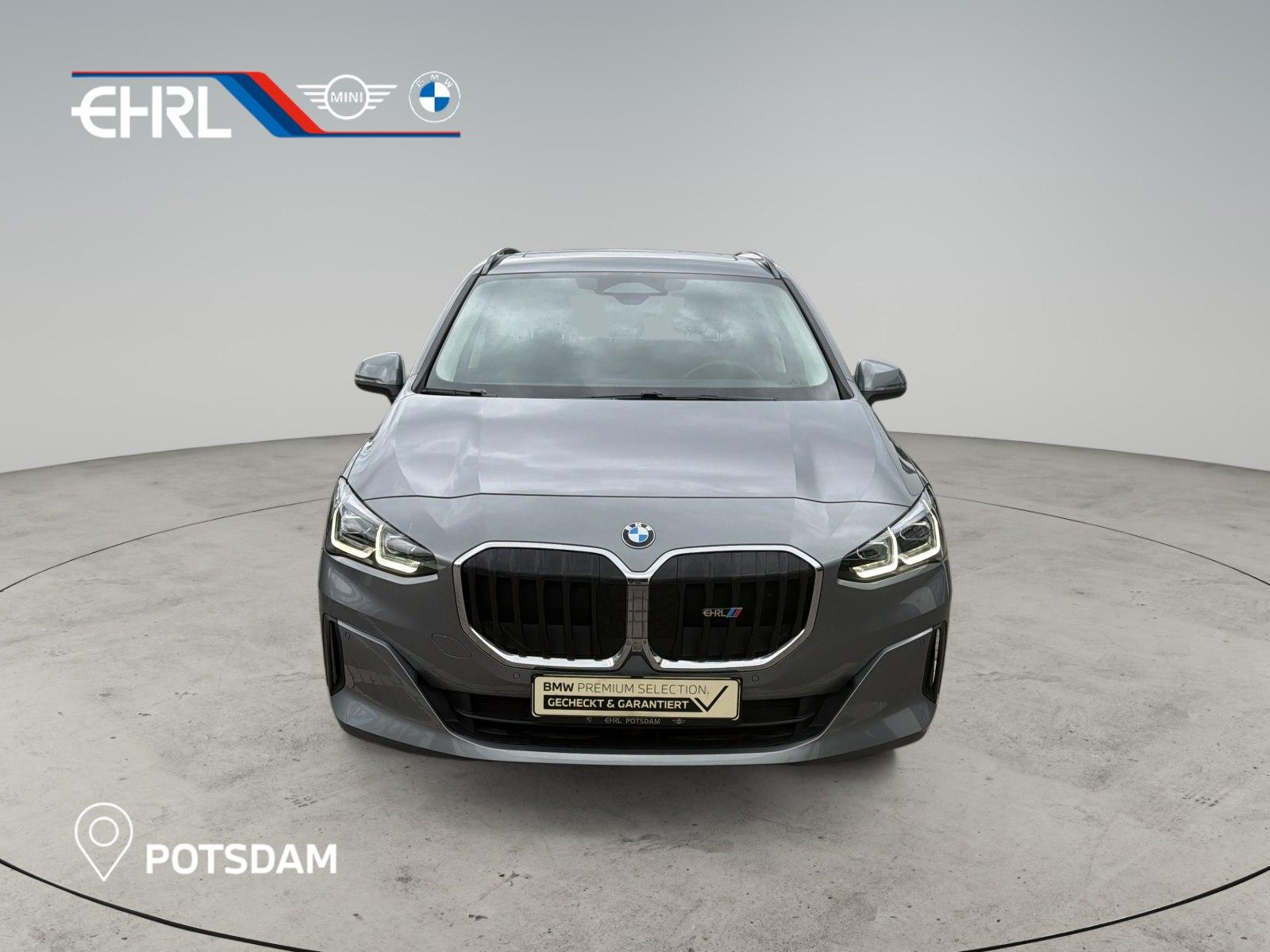 BMW 218i AHK PANO RFK LENKRADHZ SPORTSITZE LED SHZ