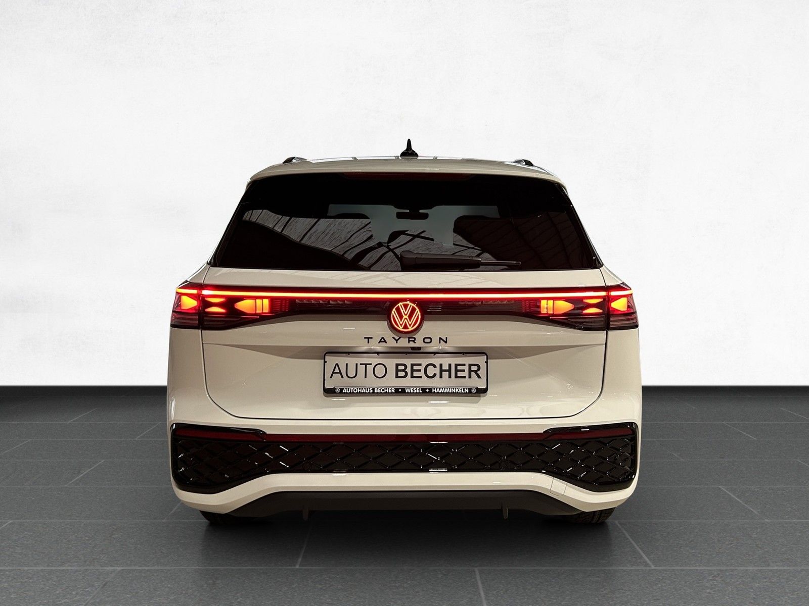 Volkswagen Tayron R-Line 1.5 eHybrid DSG AHK Matrix Pano foto 5