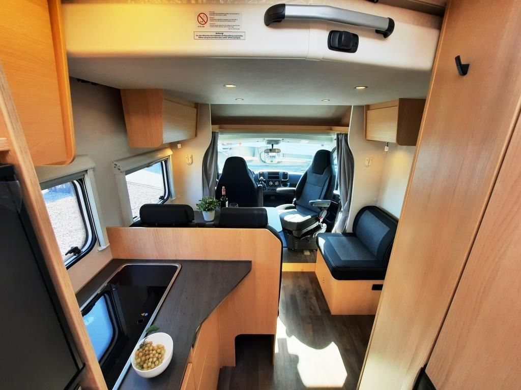 Fahrzeugabbildung Sunlight T SUB TS67 Verfüg./Sparen Sie 2.957,- €