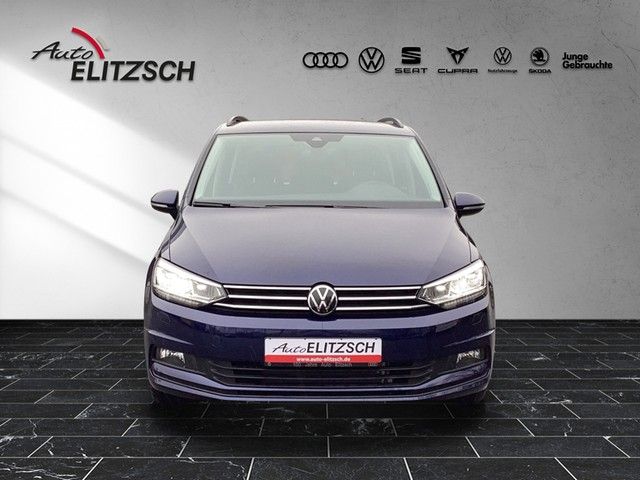 Fahrzeugabbildung Volkswagen Touran Comfortline Navi LED ACC SH AHZV