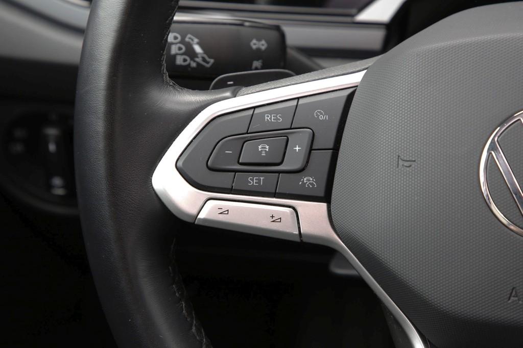 Volkswagen Polo VI 1.0 TSI DSG R-Line 17" Matrix LED Climat, миниатюра 16