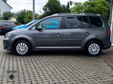 Volkswagen Touran Life 1.2 TSI StandHZG/SHZ/Fernlichtass/Te - Volkswagen Touran mit Benzin-Antrieb: Kleinbus, 1.2