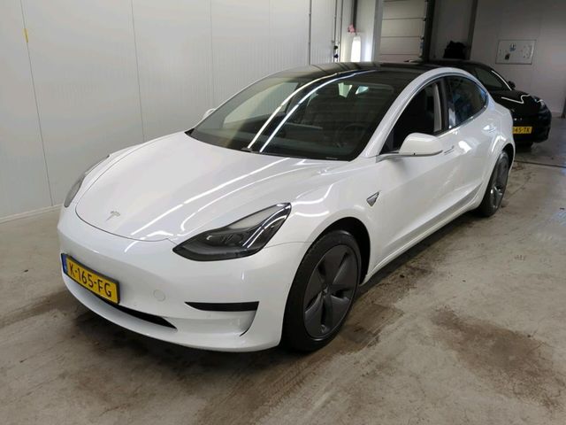 Tesla Model 3 Standard RWD Plus [ TREKHAAK+AUTOPILOT+P