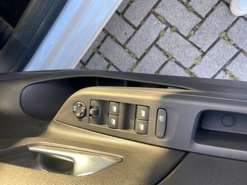 Opel Corsa F 1.2 Turbo Edition LED+SHZ+PDC+SoundSys