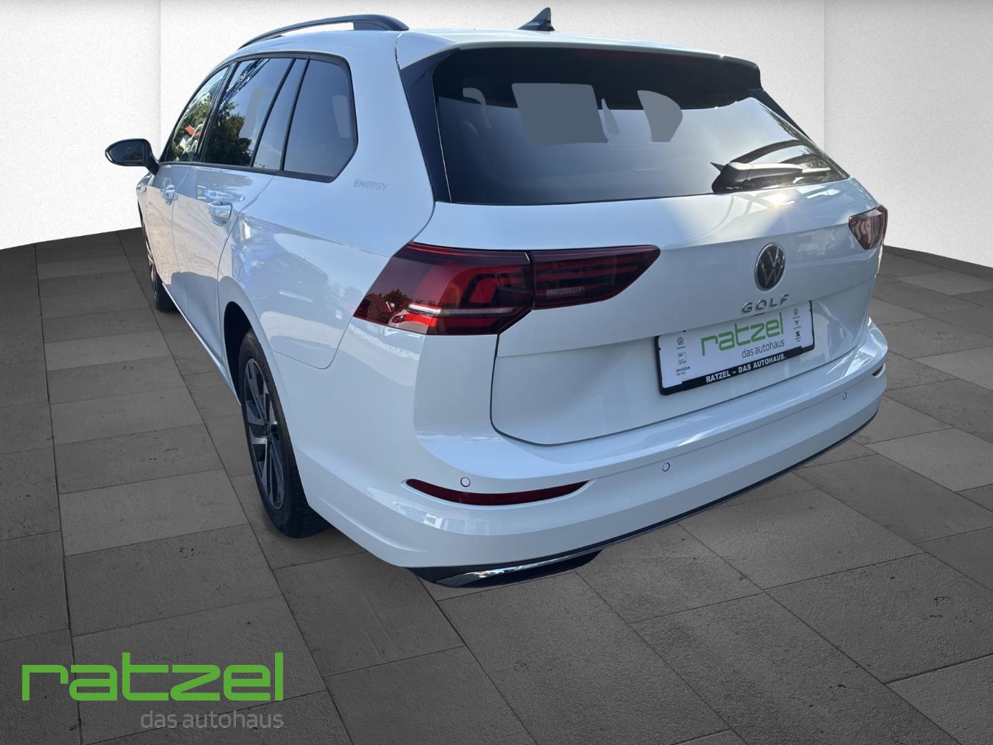 Volkswagen Golf Variant VIII 1.5 eTSI DSG Energy Life +AHK+, миниатюра 3