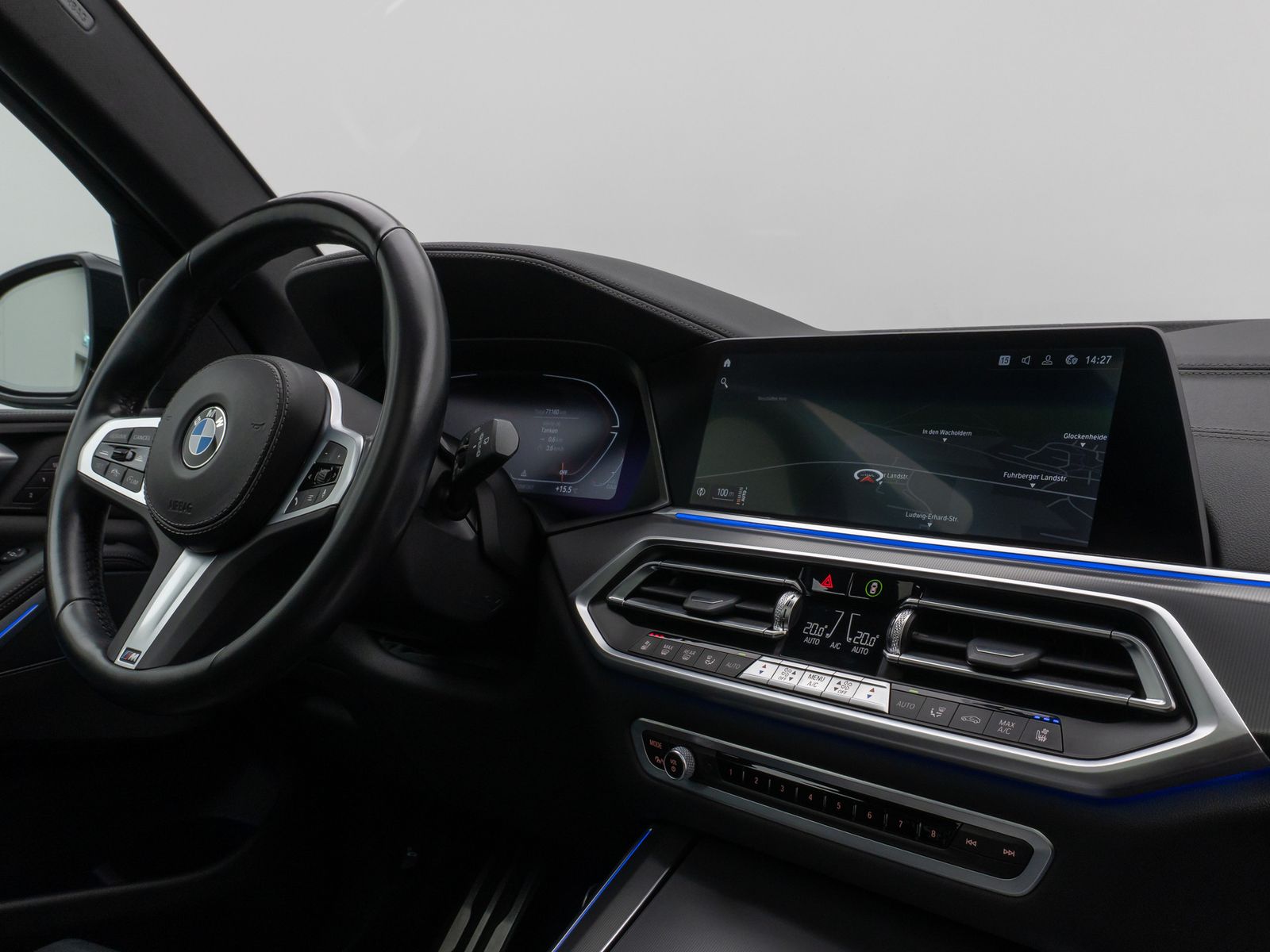 Fahrzeugabbildung BMW X5 xD40d M Sport Panorama Kamera HUD DAB HiFi