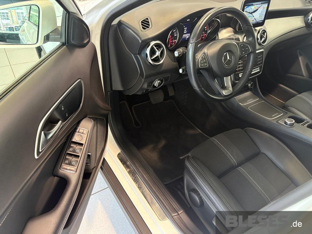 MERCEDES-BENZ GLA 200 – Bild 13