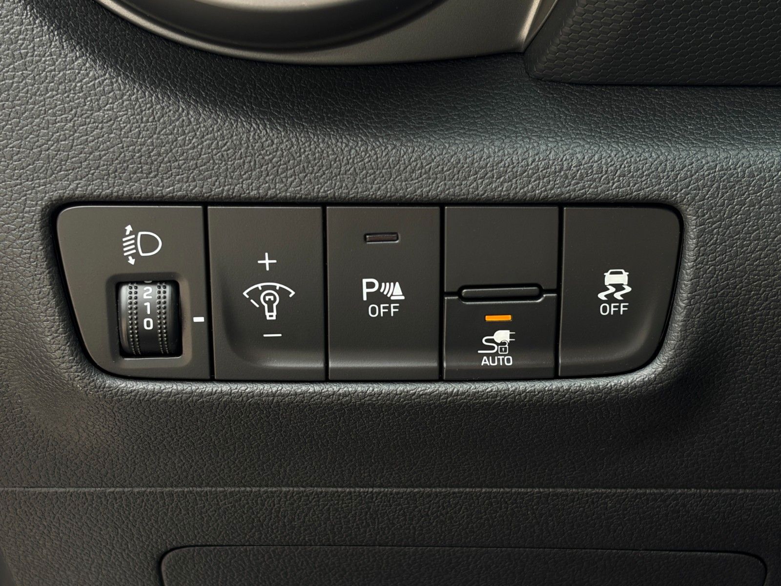 Fahrzeugabbildung Hyundai KONA E Select ACC PDC CAM SHZ LKAS CarPlay