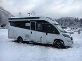 Etrusco T 6900 DB - Sonderfolierung - mit Hubbett - Wohnmobil oder -wagen mit Hubbett