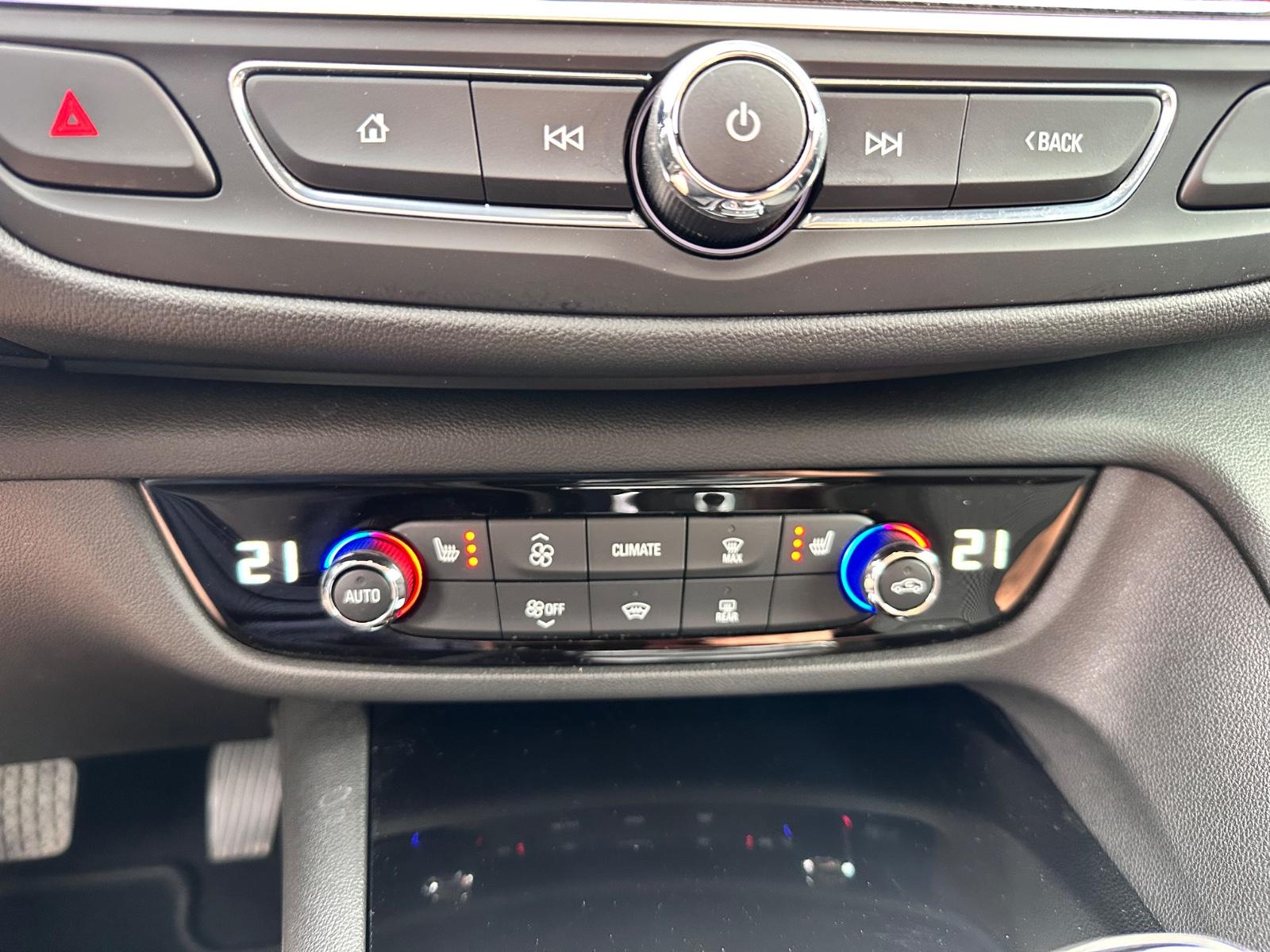 Opel Insignia B ST Navi Massage HuD Kamera ACC AHK