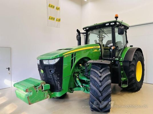 John Deere 8320R