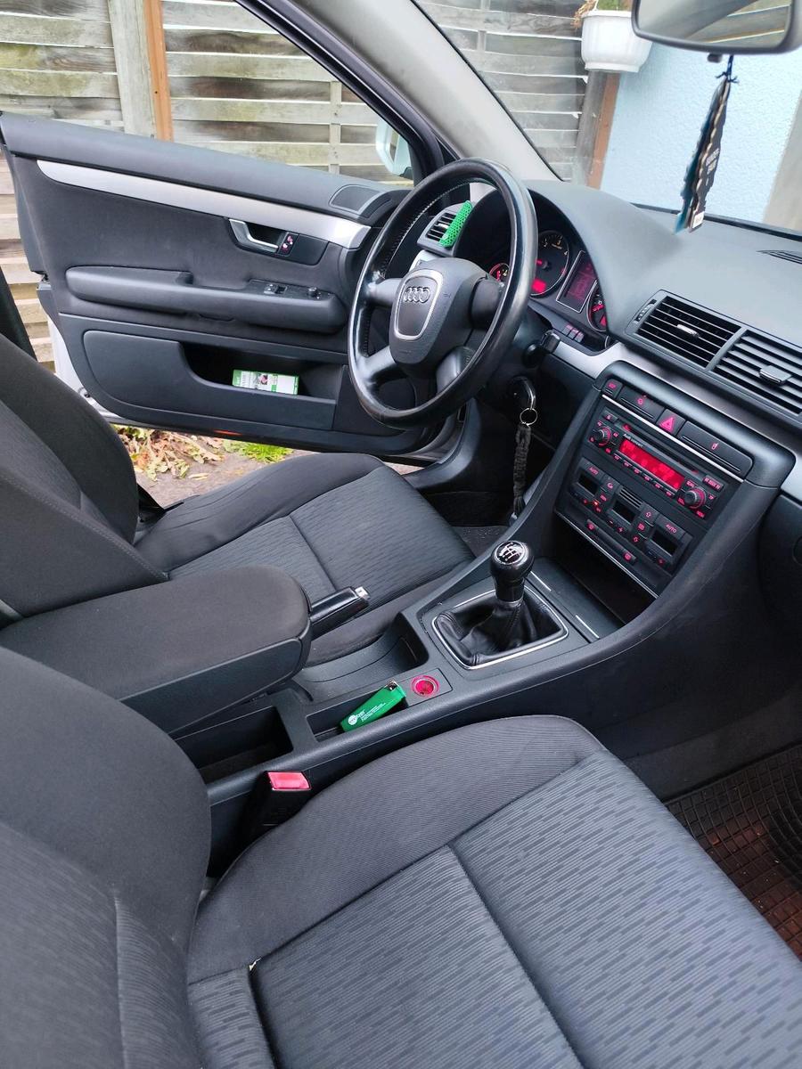 Audi A4 2006 — photo 9