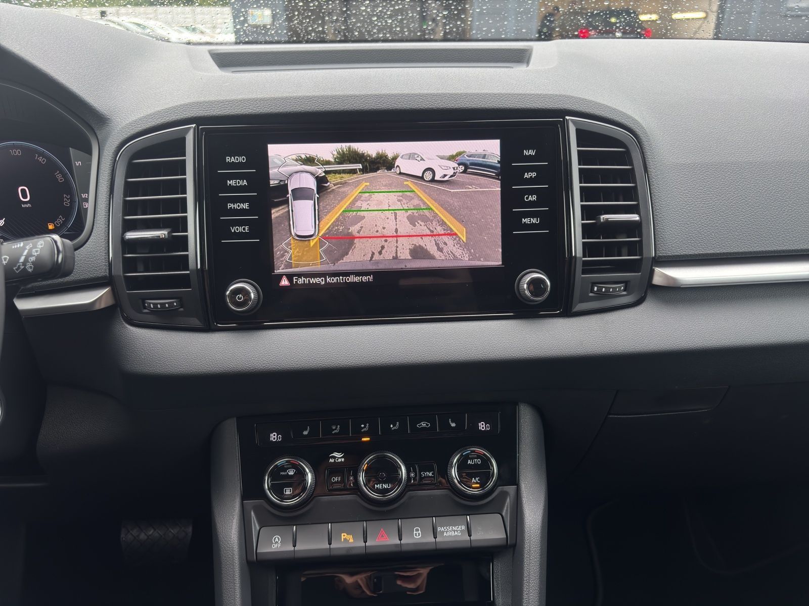 Skoda Karoq - Bild 17