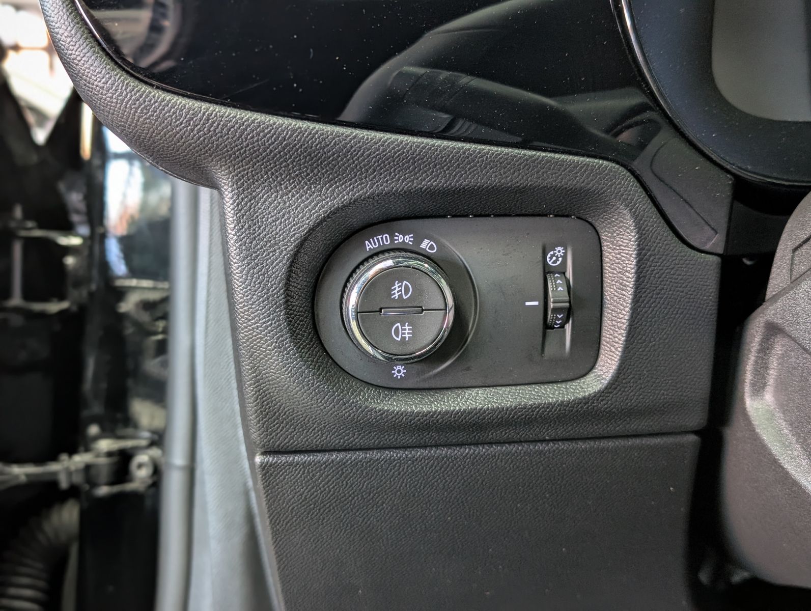 Fahrzeugabbildung Opel Corsa F 1.2T GS TECH LED KAM SHZ VIRT APP BHL LM