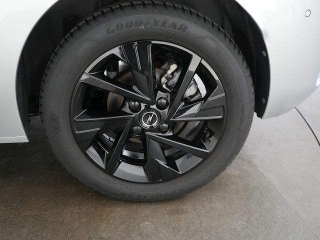 Corsa F FACELIFT HYBRID GS eDCT+LED MATRIX+NAVI+