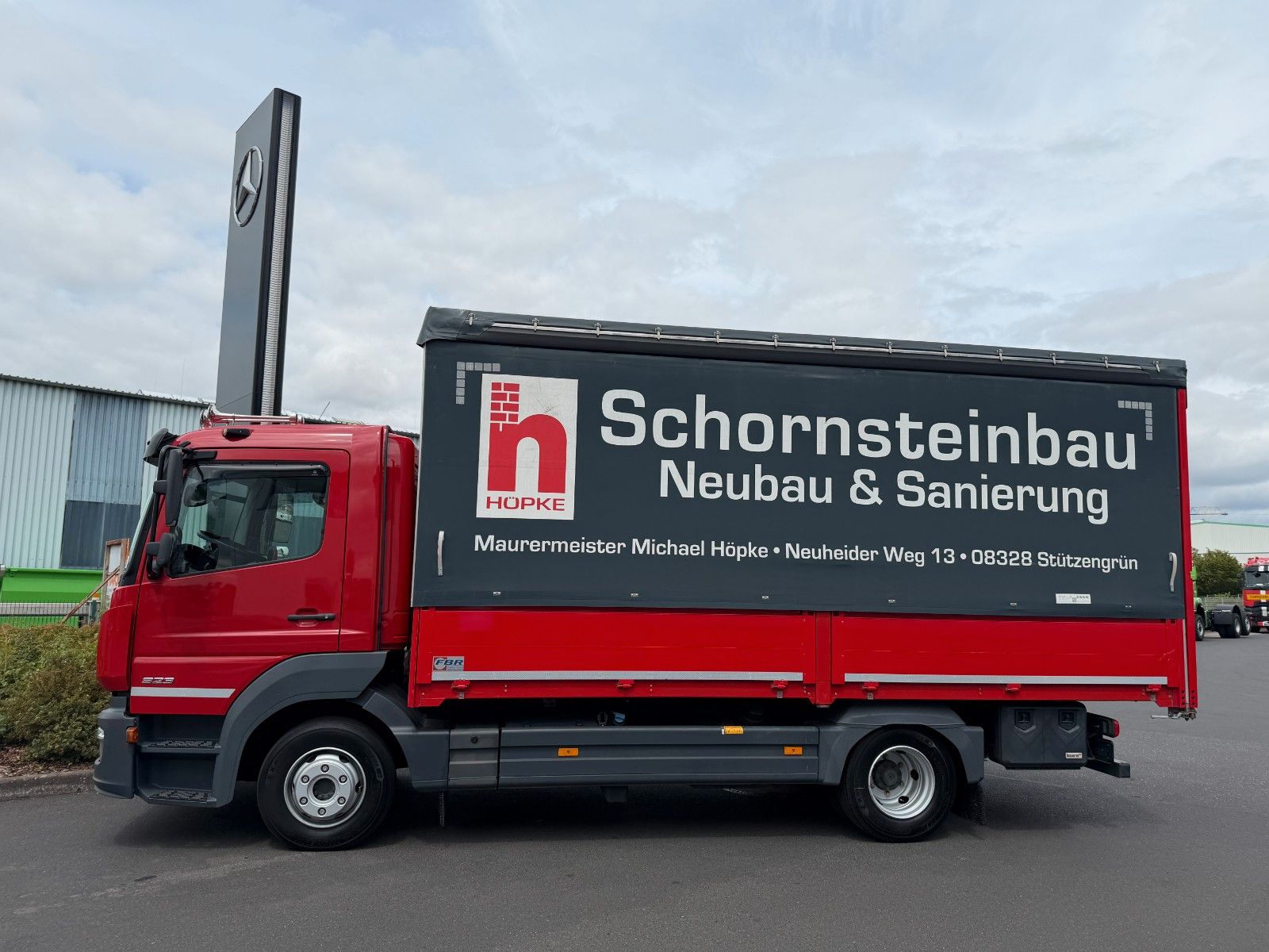 Fahrzeugabbildung Mercedes-Benz Atego 923 L 3 Sitze Standh. Ausbau