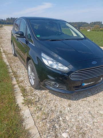 Ford S-Max 1,5 EcoBoost Business Edition Business...