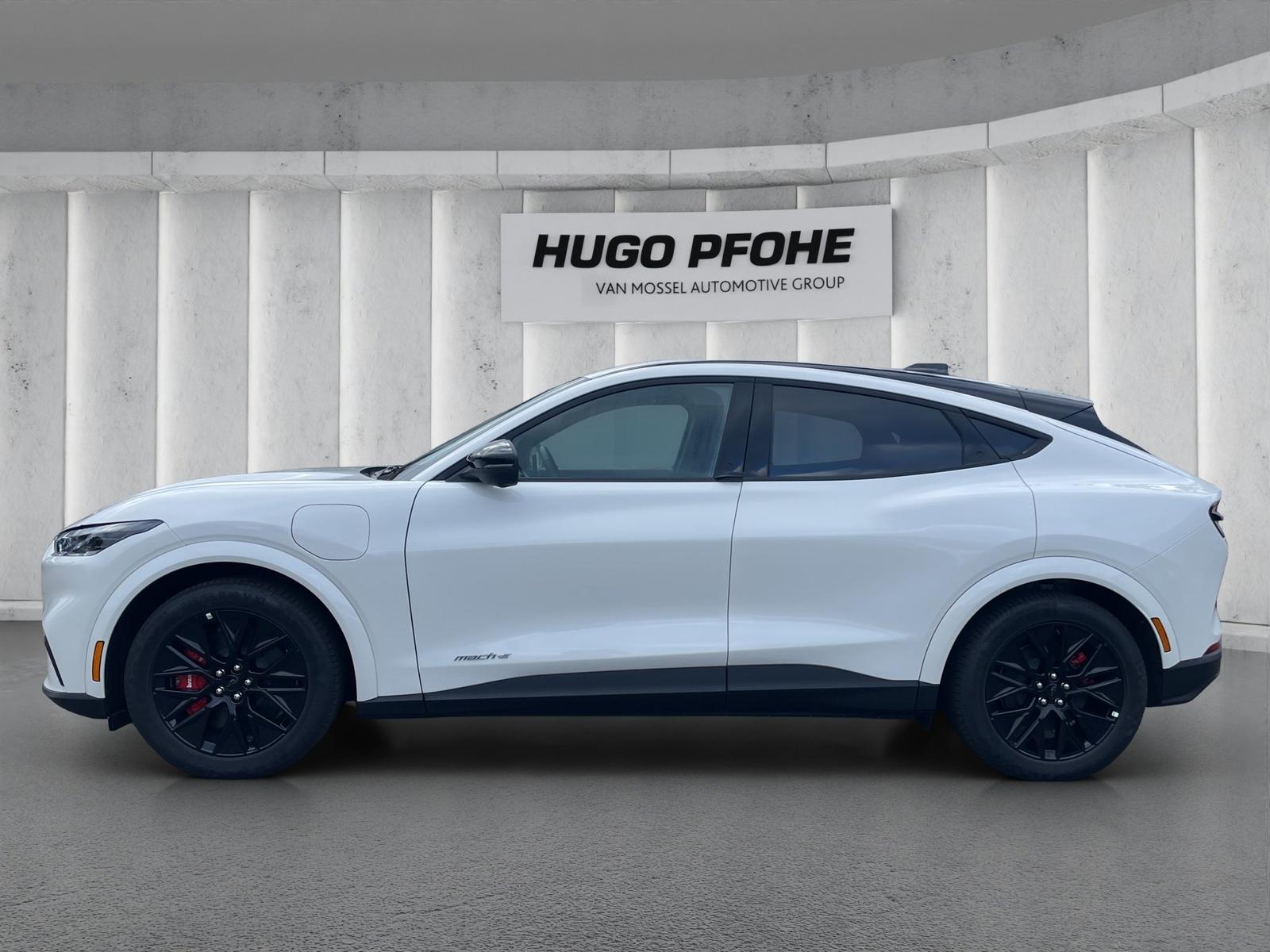 Ford Mustang Mach-E Premium Extended Range RWD