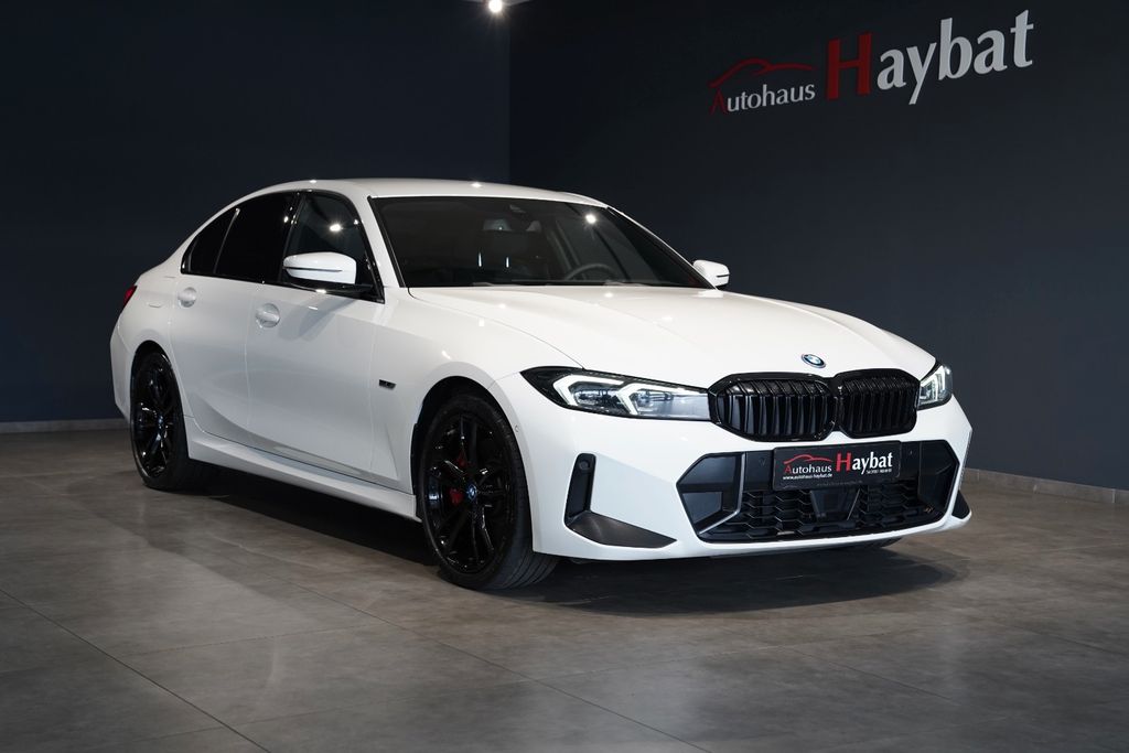Image of BMW 330