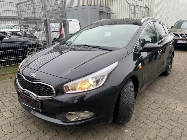 Kia ANDERE Ceed Sportswagon FIFA World Cup Edition