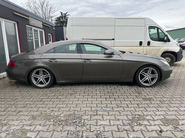 Mercedes-Benz CLS 320 CLS CLS 320 / 350 CDI