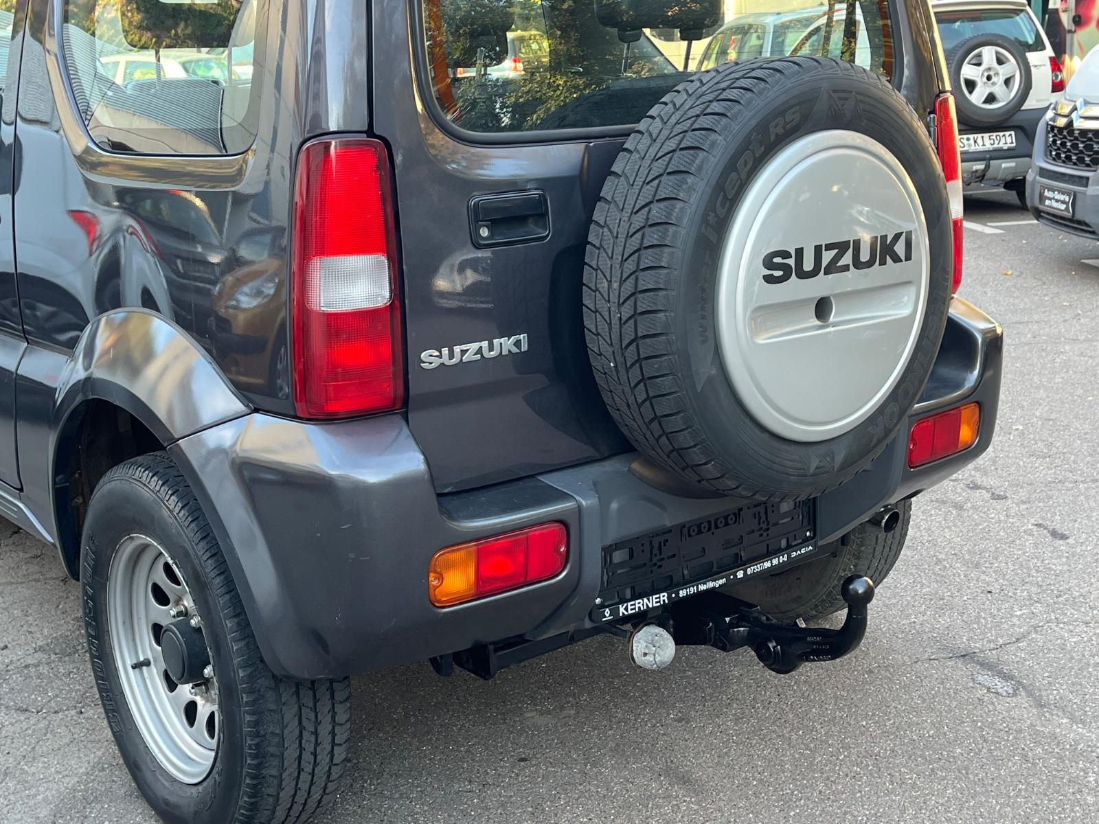 Suzuki Jimny 1.3 VVT 86 ch 4x4 Club • Réducteur • Clim • Attelage • Sièges chauffants - Pack Hiver